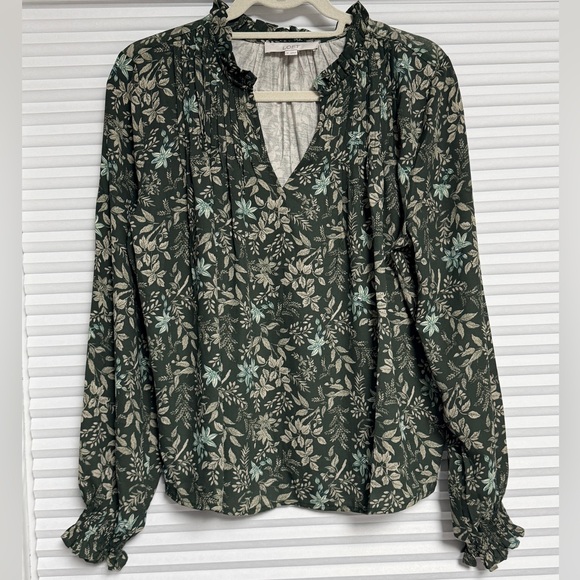 LOFT Garden Pintucked Ruffle Blouse - Mountain Evergreen - Size M - NWOT - Picture 2 of 8